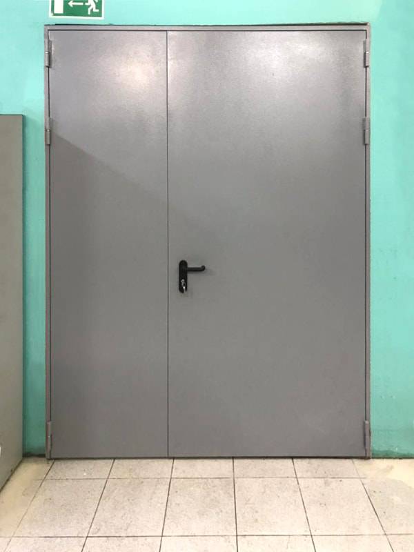 Дверь на пищевом производстве (Дубна, ул. Дачная) Дверь на пищевом производстве (Дубна, ул. Дачная)