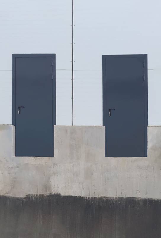 Двери для аварийного выхода (склад, шоссе Энтузиастов, 4) Двери для аварийного выхода (склад, шоссе Энтузиастов, 4)