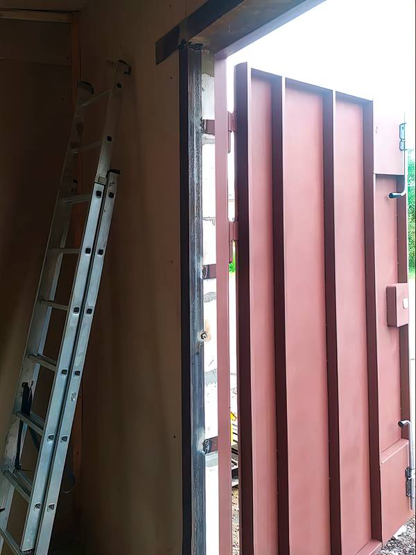 Фото гаражных ворот без утепления (г. Дмитров) Фото гаражных ворот без утепления (г. Дмитров)