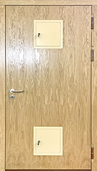 Внешняя сторона Однопольная противопожарная дверь МДФ ei60 (со стыковочными узлами)