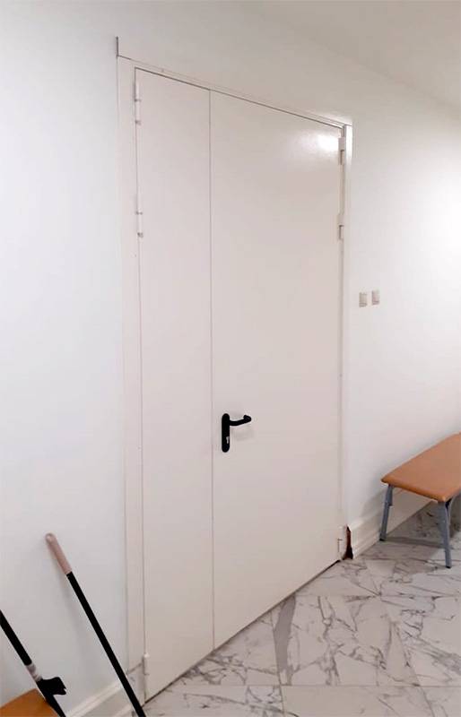 Полуторапольная огнестойкая дверь (г. Кубинка) Полуторапольная огнестойкая дверь (г. Кубинка)