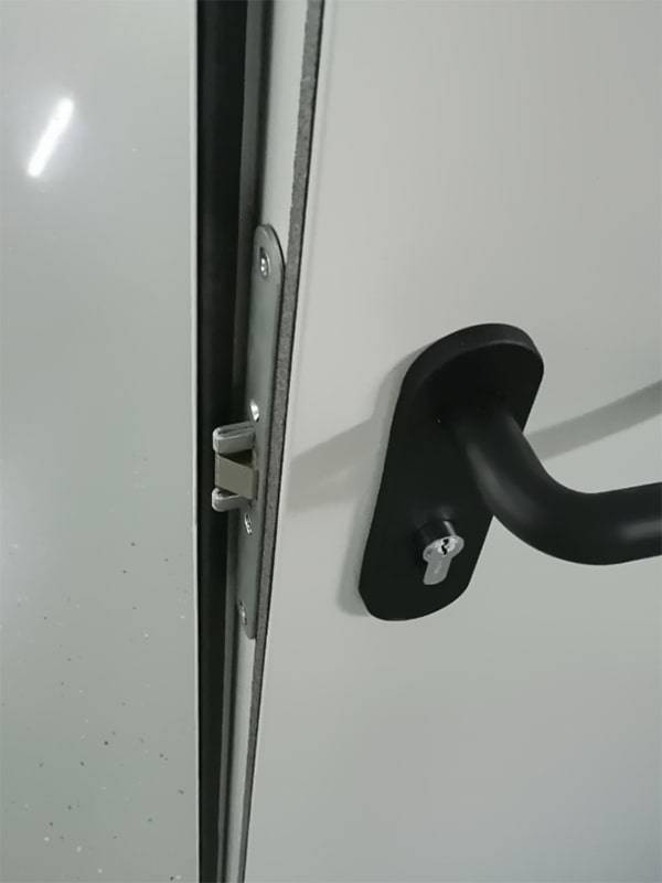 Врезной негорючий замок Врезной негорючий замок